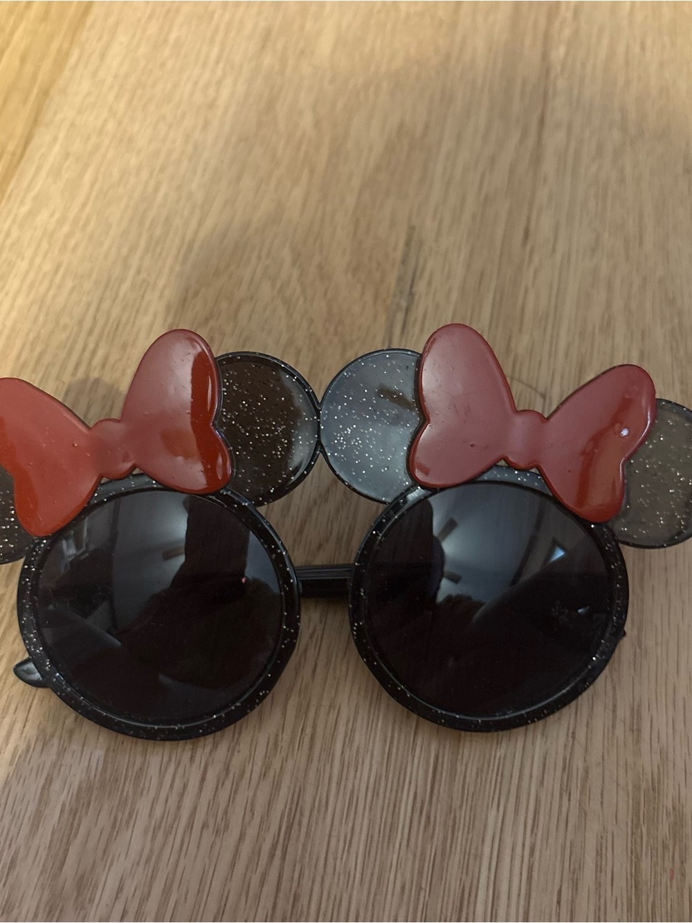 Disney Kids Minnie Mouse Black Sunglasses with Red Bows